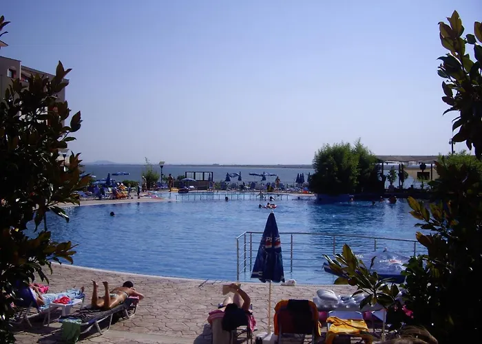 Deluxe In Marina Cape 4 Stars Complex 33 7 *